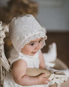 Lace Bonnet