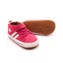 Load image into Gallery viewer, Spruce Bub - Hot Pink Suede/Snow
