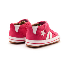 Load image into Gallery viewer, Spruce Bub - Hot Pink Suede/Snow
